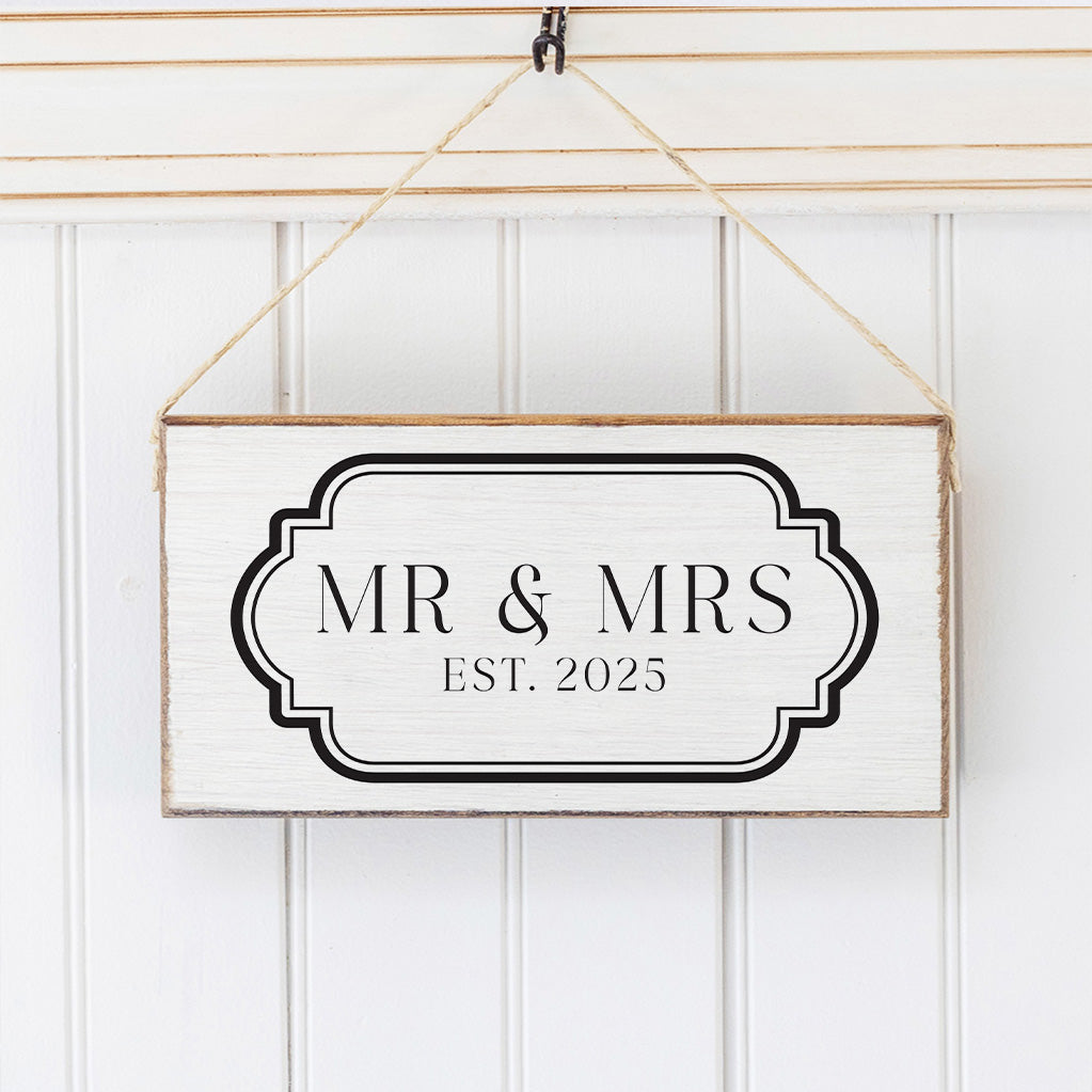 Antique Mr & Mrs  Est 2025 Twine Sign