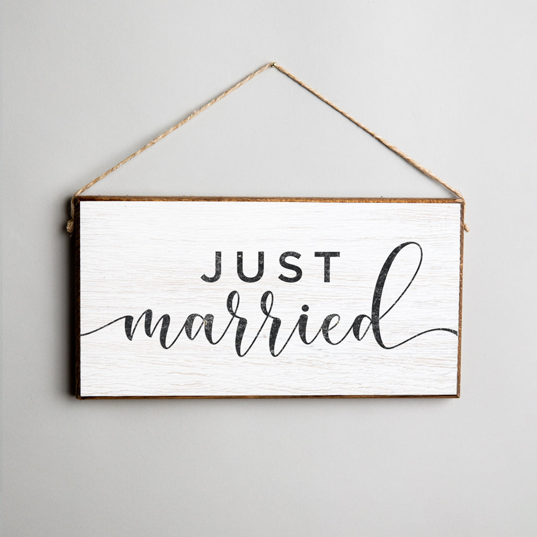 Just Married Twine Hanging Sign