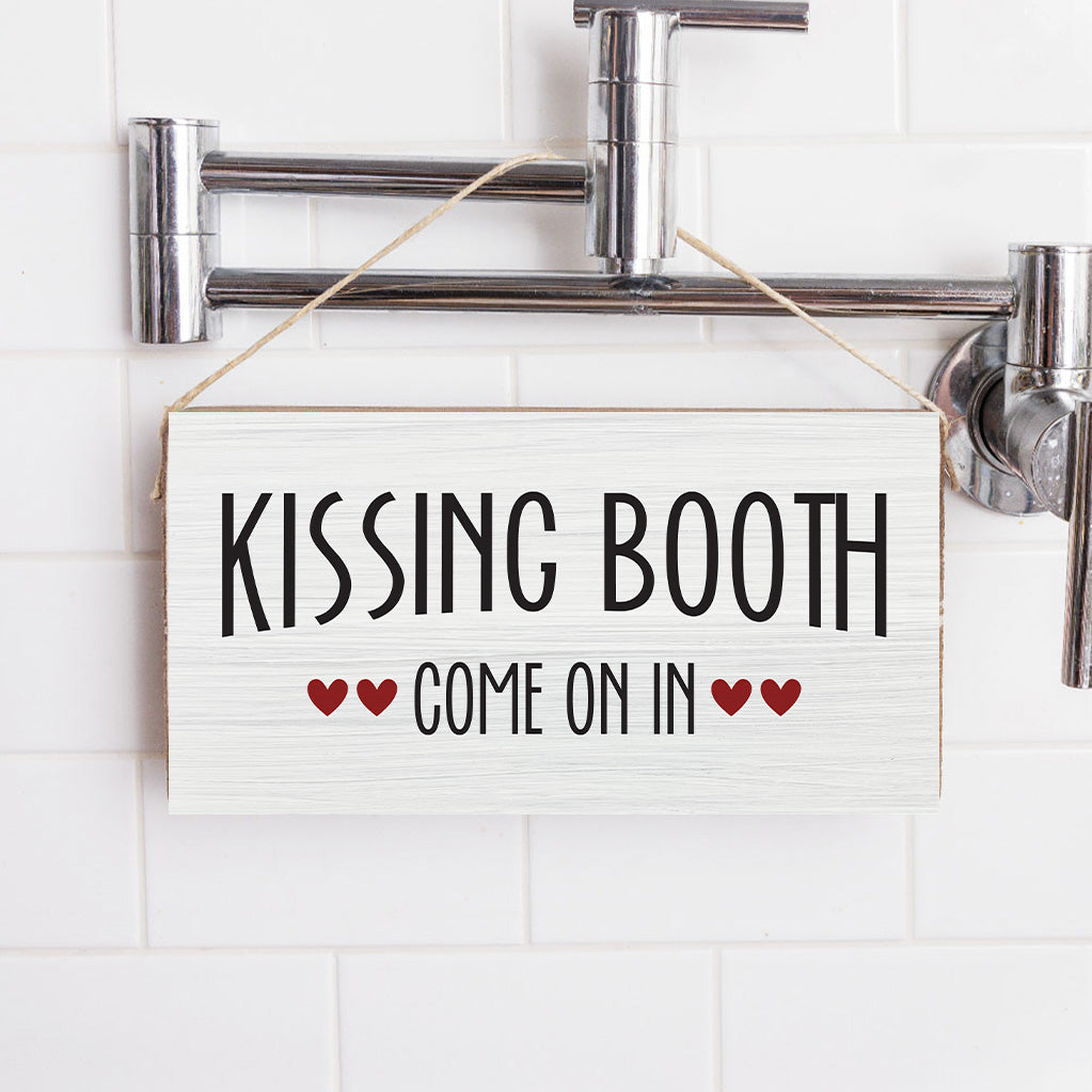 Kissing Booth Twine Hanging Sign
